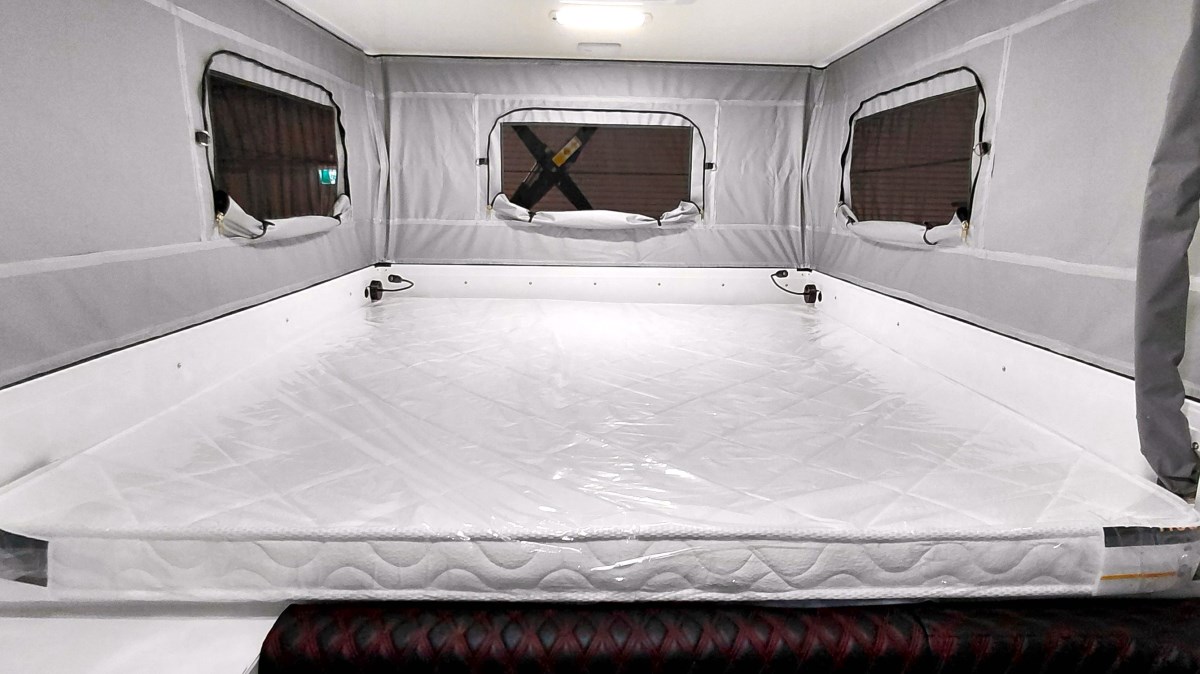 Single-Cab Truck Slide-On Camper